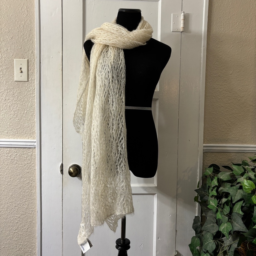 Baby Mo Kid Mohair/Silk Shawl - Picture 6 of 15